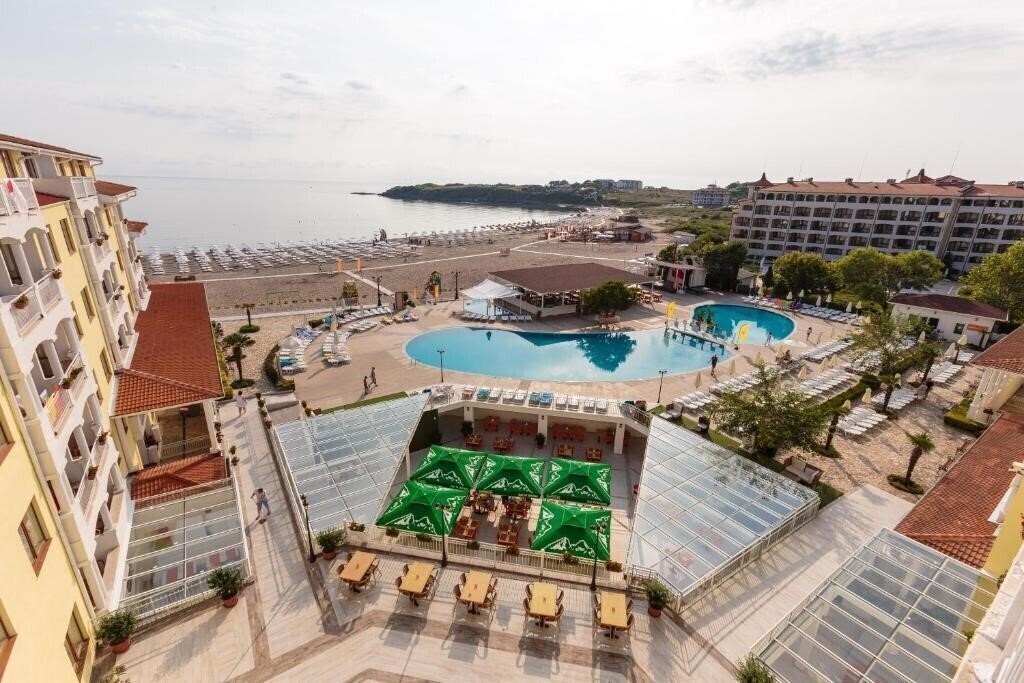 Фото Serenity Bay Hotel 4*