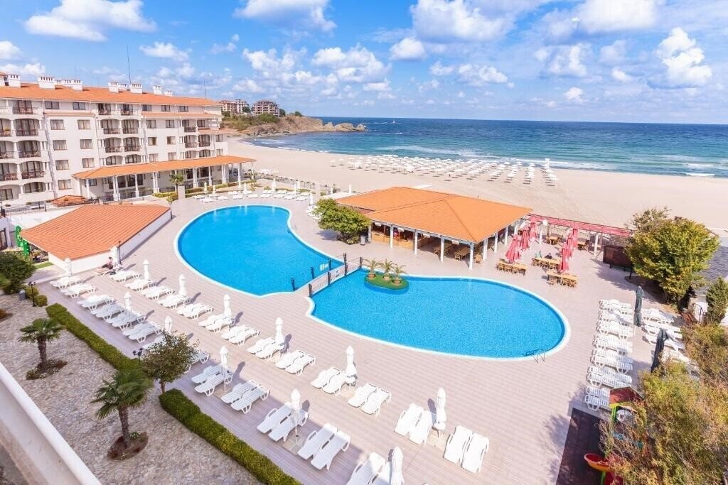 Изображение Serenity Bay Hotel 4*
