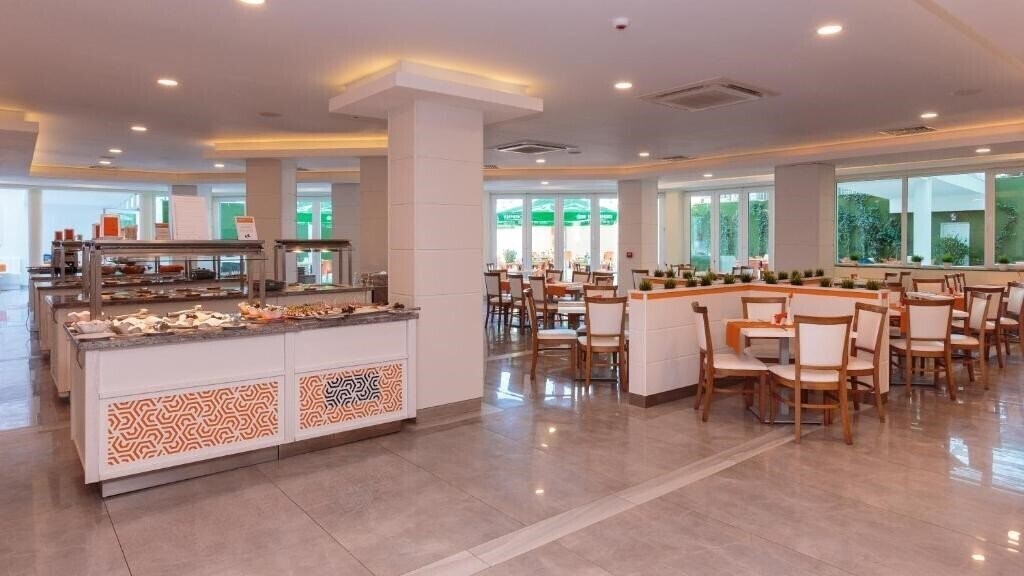 Serenity Bay Hotel 4* суреті