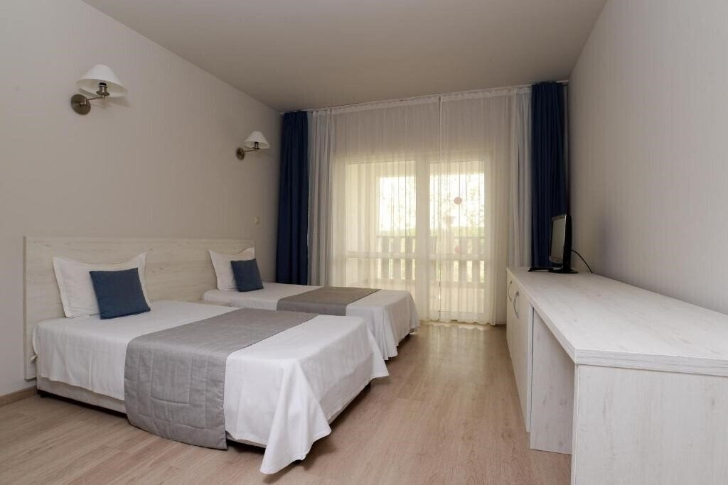 Bella Vista Beach Club 4* суреті