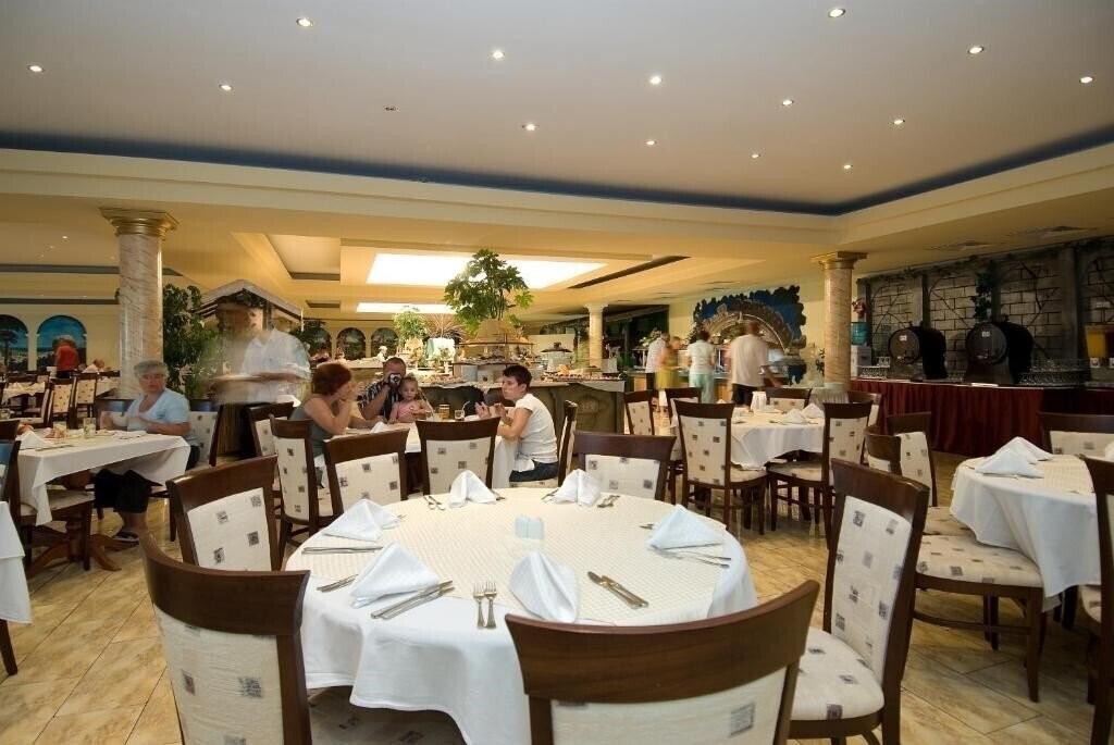Изображение Pelican Hotel 4*