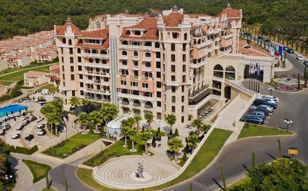 Фото Royal Castle 5*