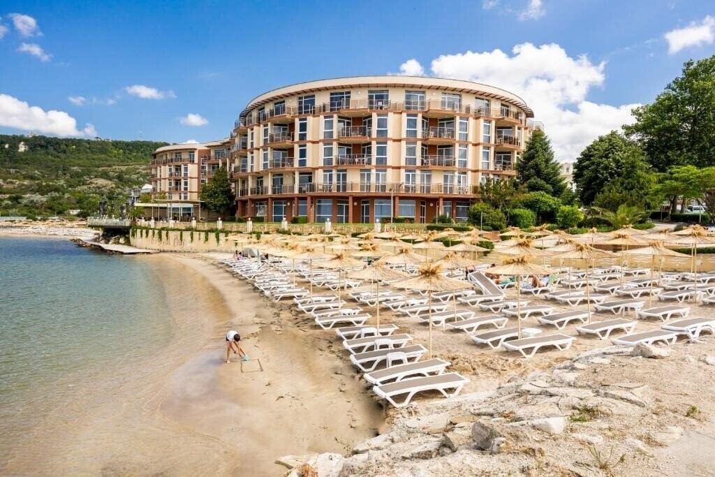 Отель Royal Bay Resort & Aqua Park 4*