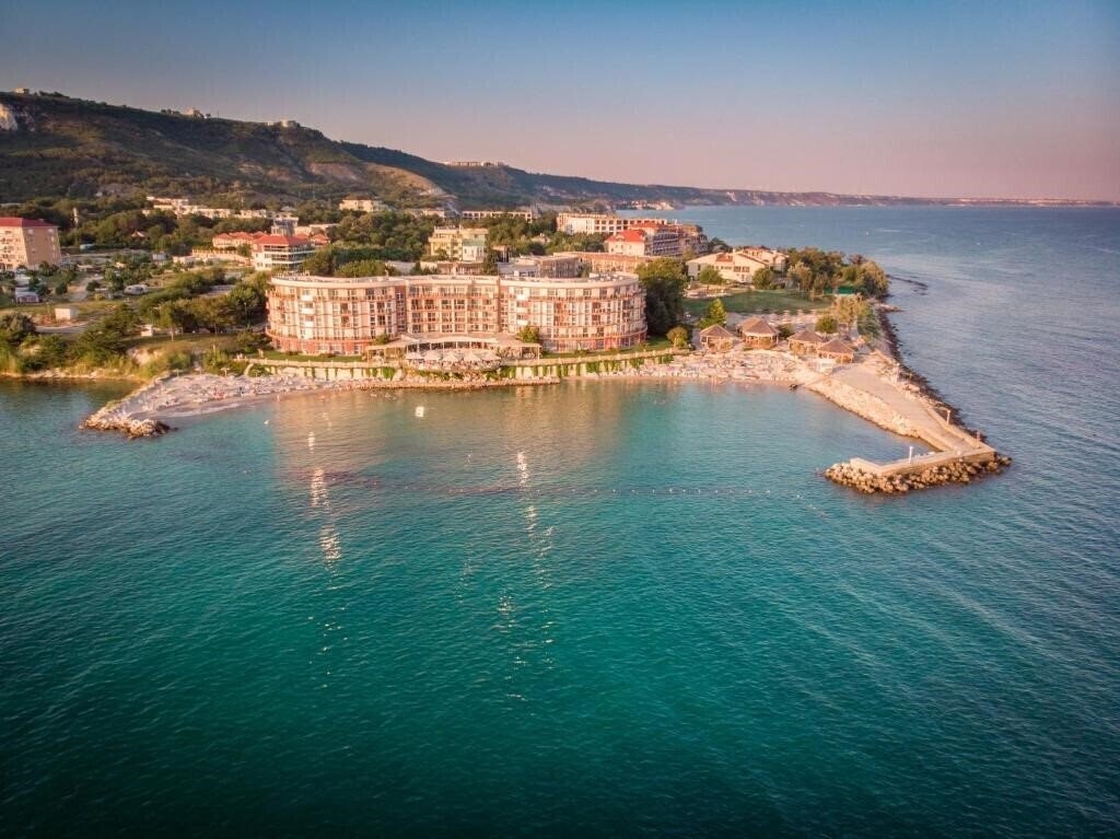 Отель Royal Bay Resort Kavarna 4*