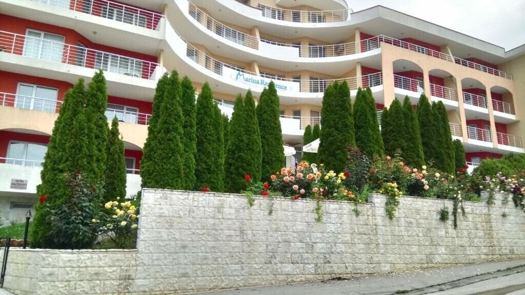 Отель Marina Residence Ah (Kavarna) 3*