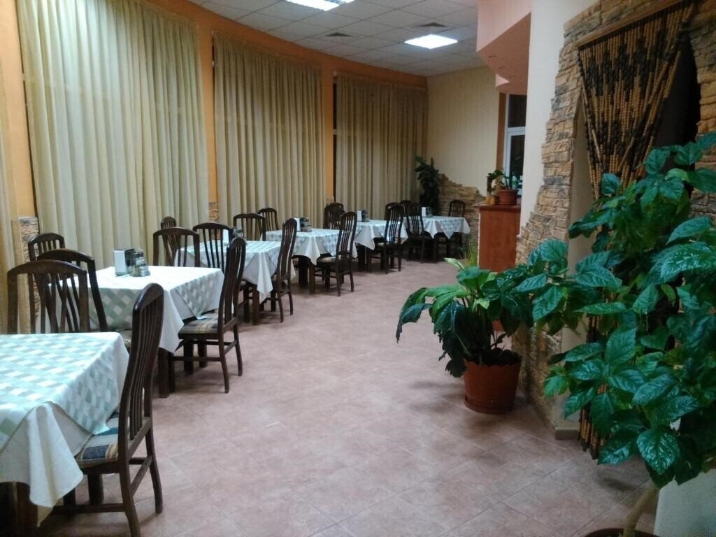 Отель Family Hotel Pancho 2*