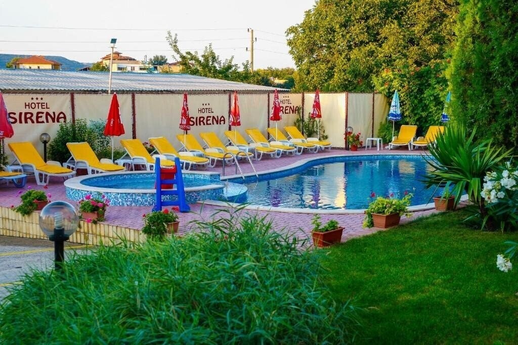 Sirena Hotel 3* фотосуреті