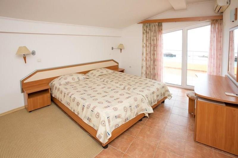 Sofia 2* фотосуреті