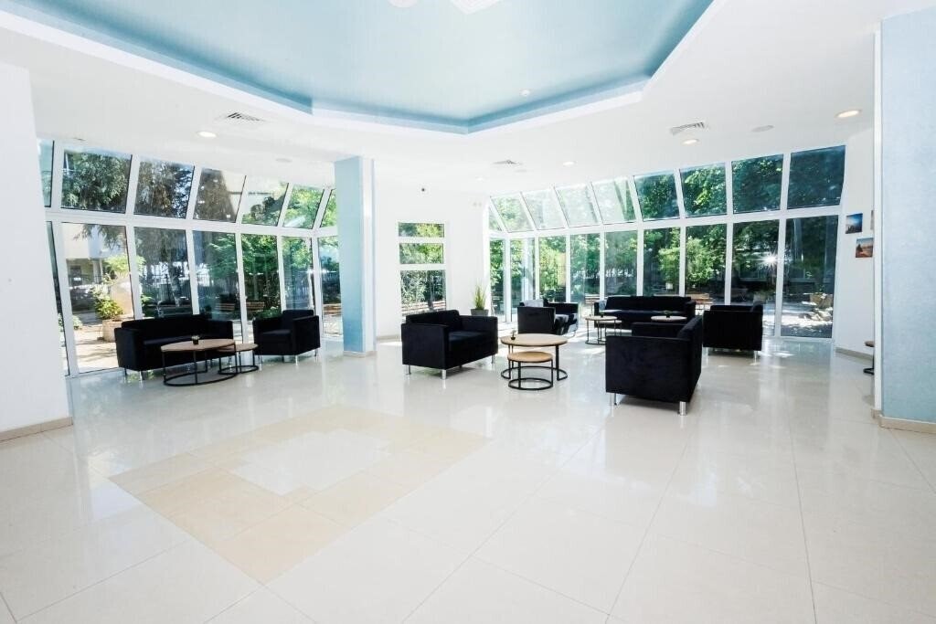 Фото Arsenal Hotel 2*