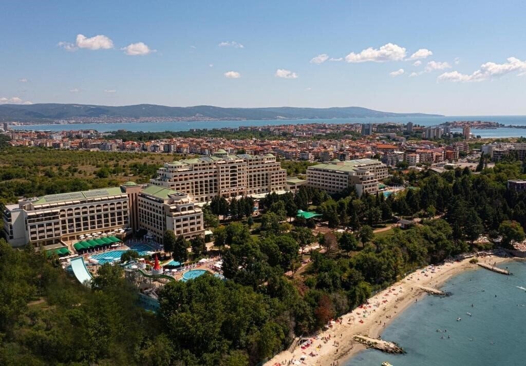 Отель Sol Nessebar Palace 5*