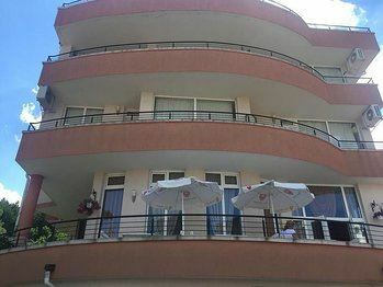 Отель Guest House Akris 2*