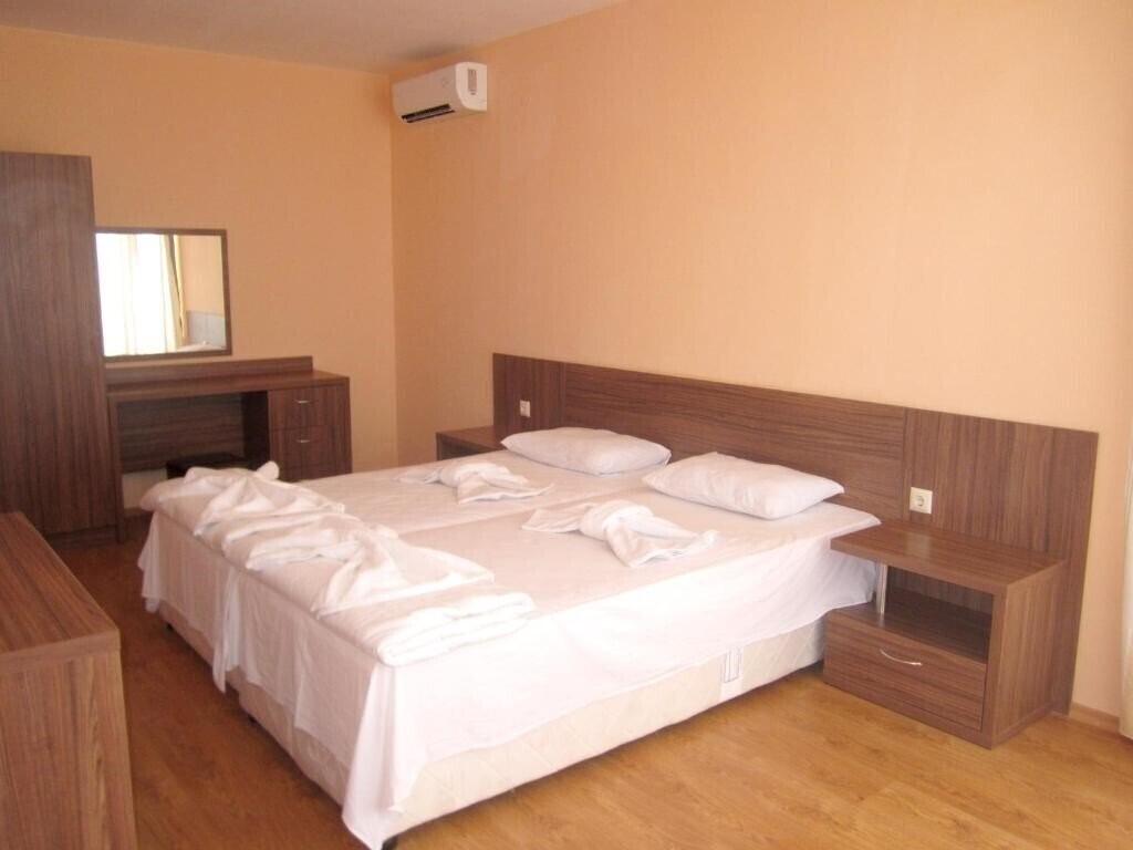 Отель COOP (ex. Coop Obzor) 3*