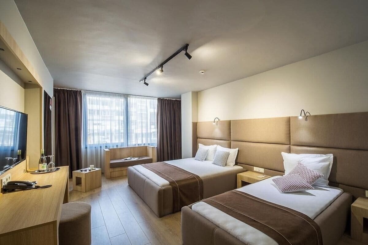 Картинка Blvd 7 3*