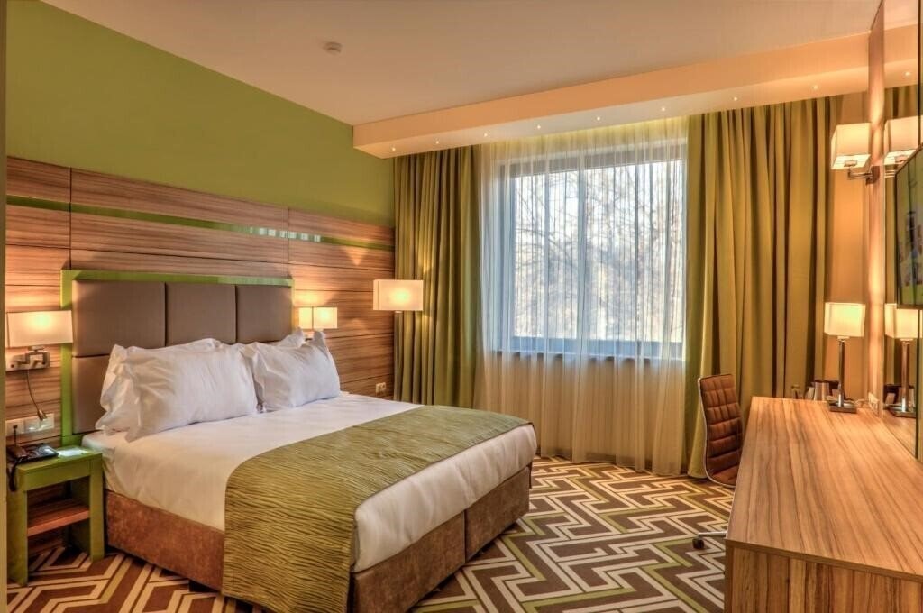 Holiday Inn Plovdiv, An Ihg Hotel 4* қонақ үйі