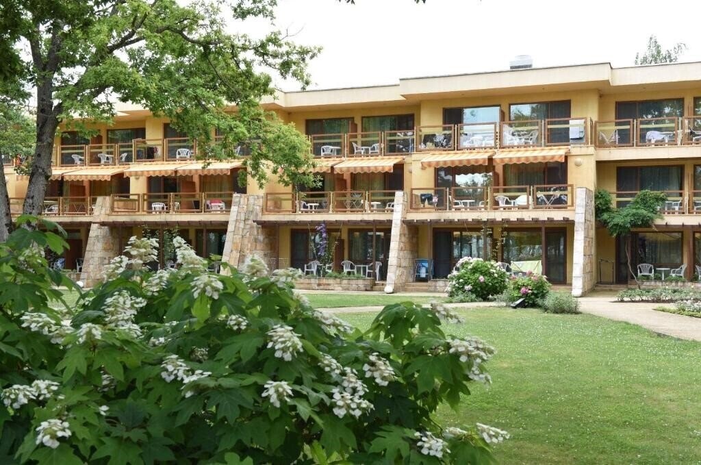 Фото Les Magnolias 4*