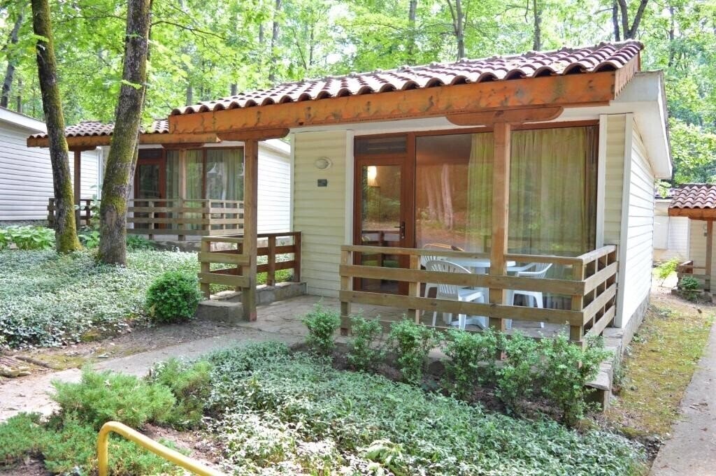Отель Primorsko Club Holiday Villas (ex. Villa Holiday, Holiday) 3*