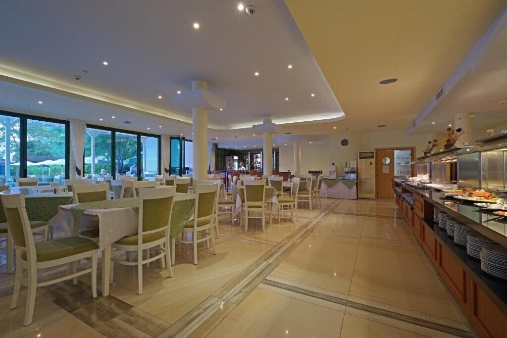 Фото Perla Plaza 3*