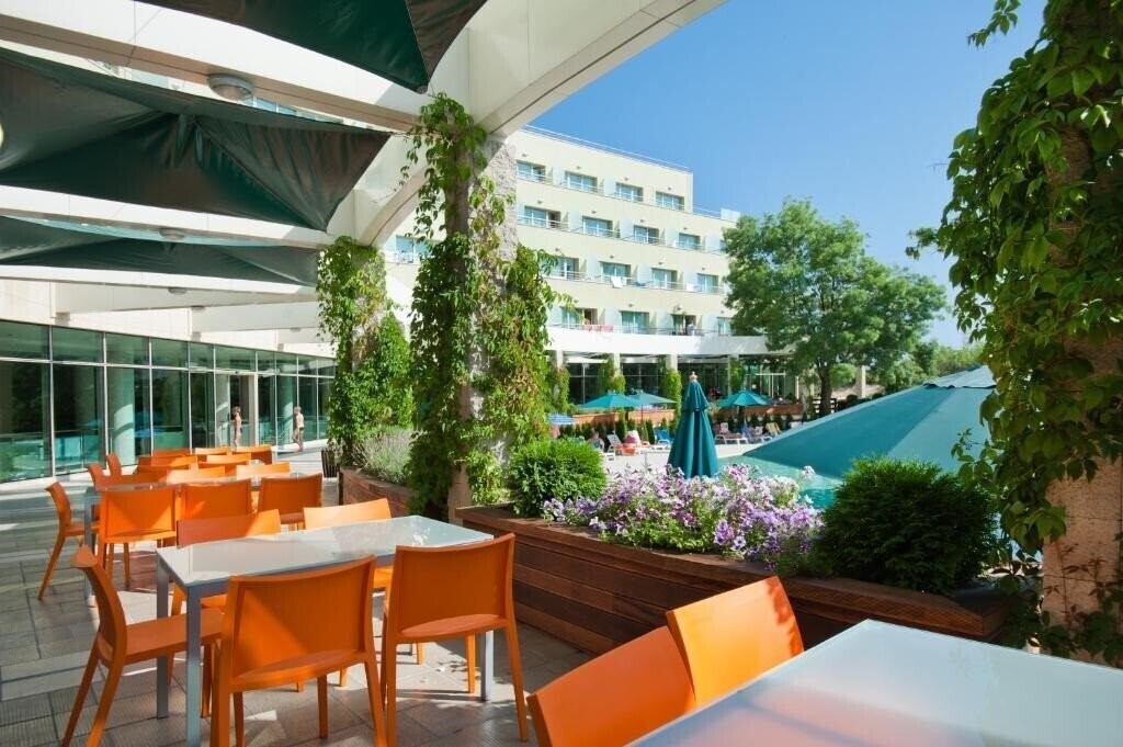 Картинка Jeravi Hotel 4*