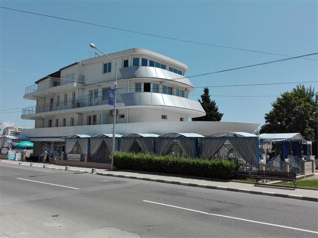 Отель Korab Renesa Family Hotel (ex. Renaissance) 2*