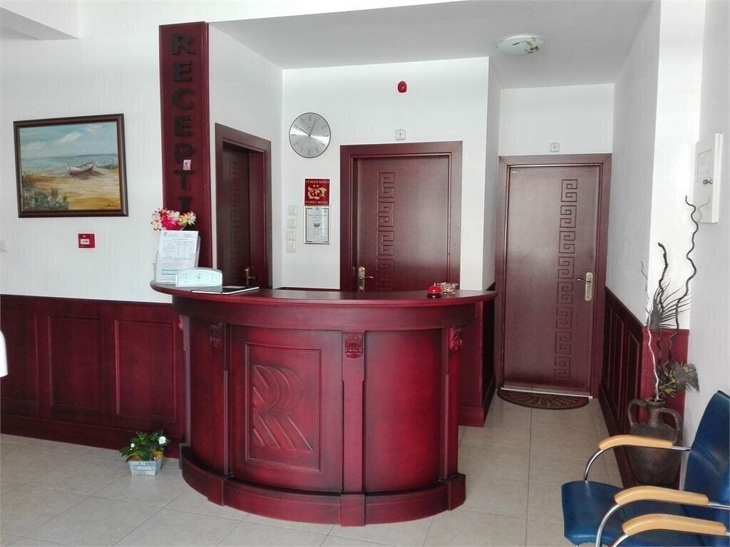 Картинка Korab Renesa 2*