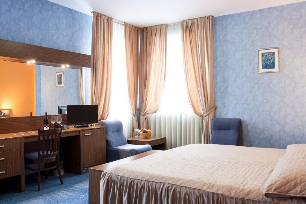 Отель Diter Hotel 3*