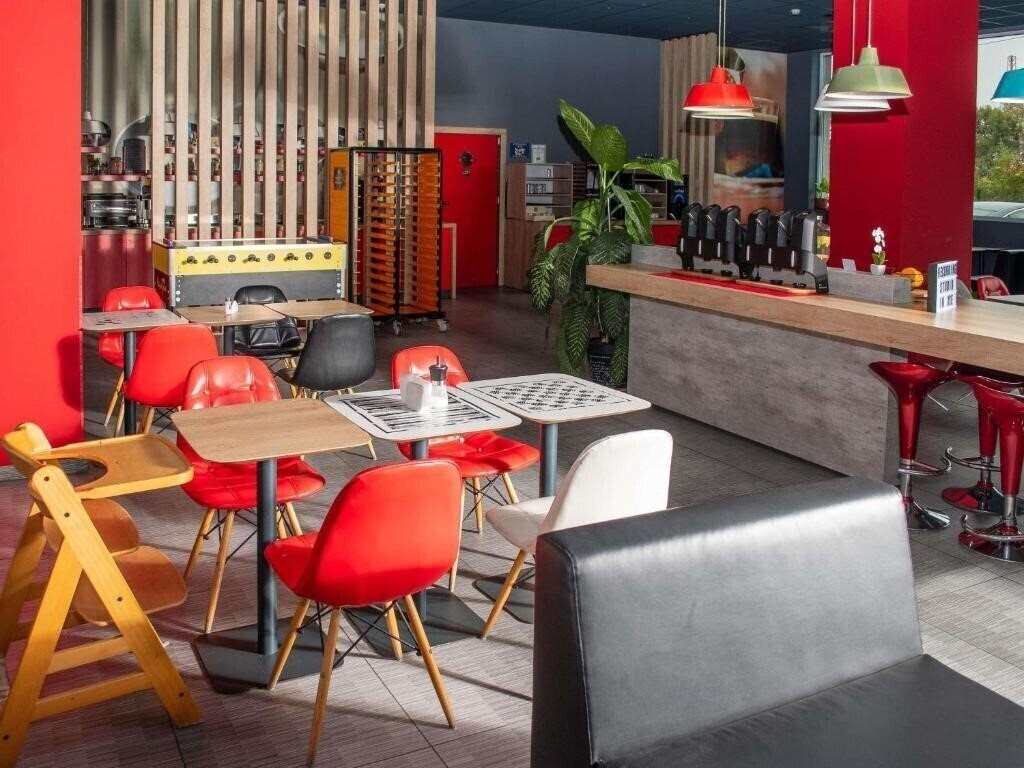 Изображение Ibis Sofia Airport Hotel 3*