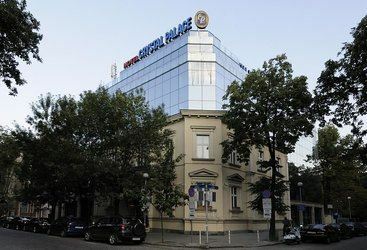 Отель Crystal Palace 4*