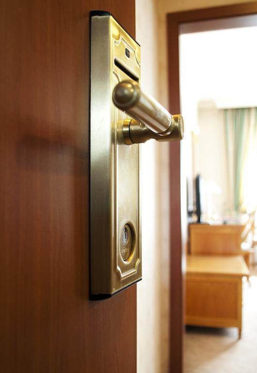 Фото Downtown Hotel 4*