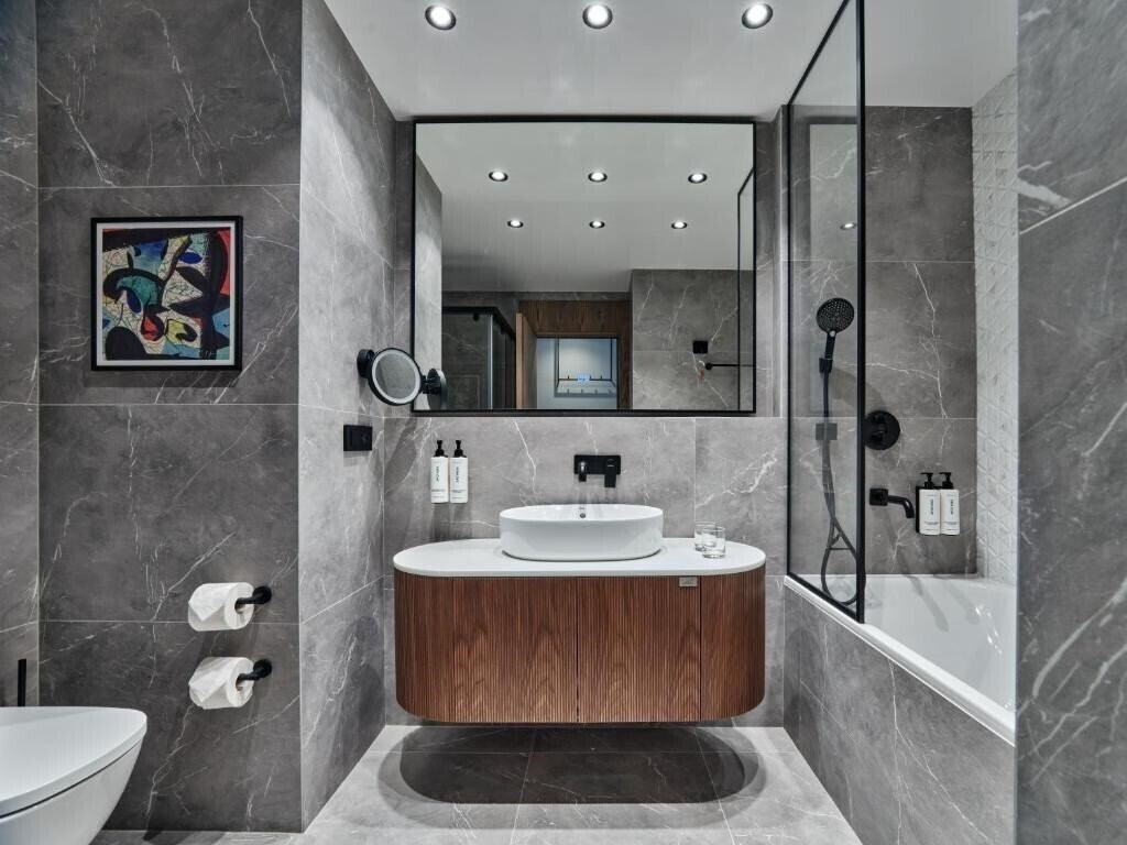 Holiday Inn 5* фотосуреті