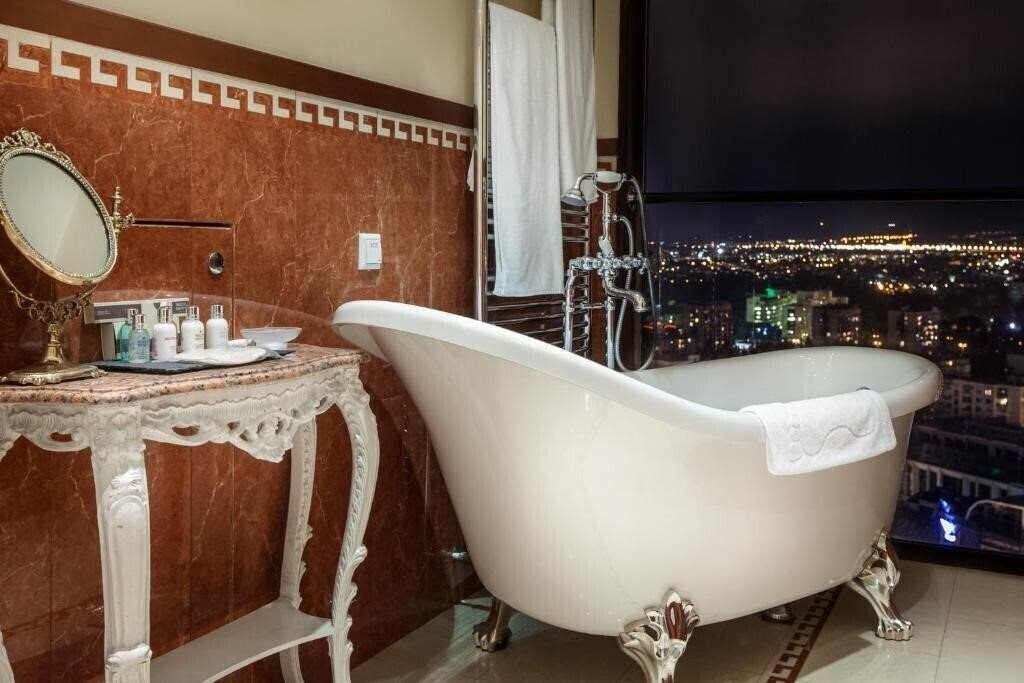 Jik 3* фотосуреті