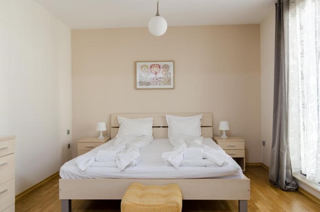 Фото Vip Apartments Sofia For Rent - Office 3*