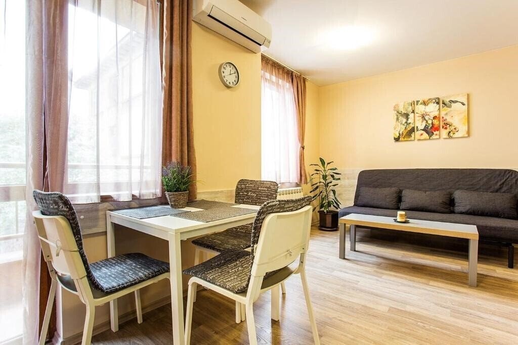 Фото Hotel Sofia Place 3*