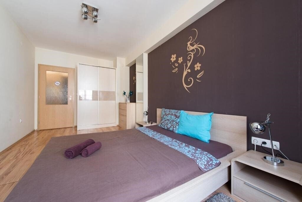 Фото City Apartments 4*