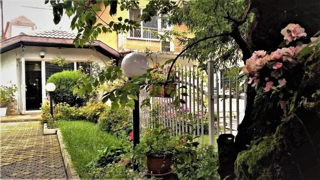 Andro Apartments 2* фотосуреті