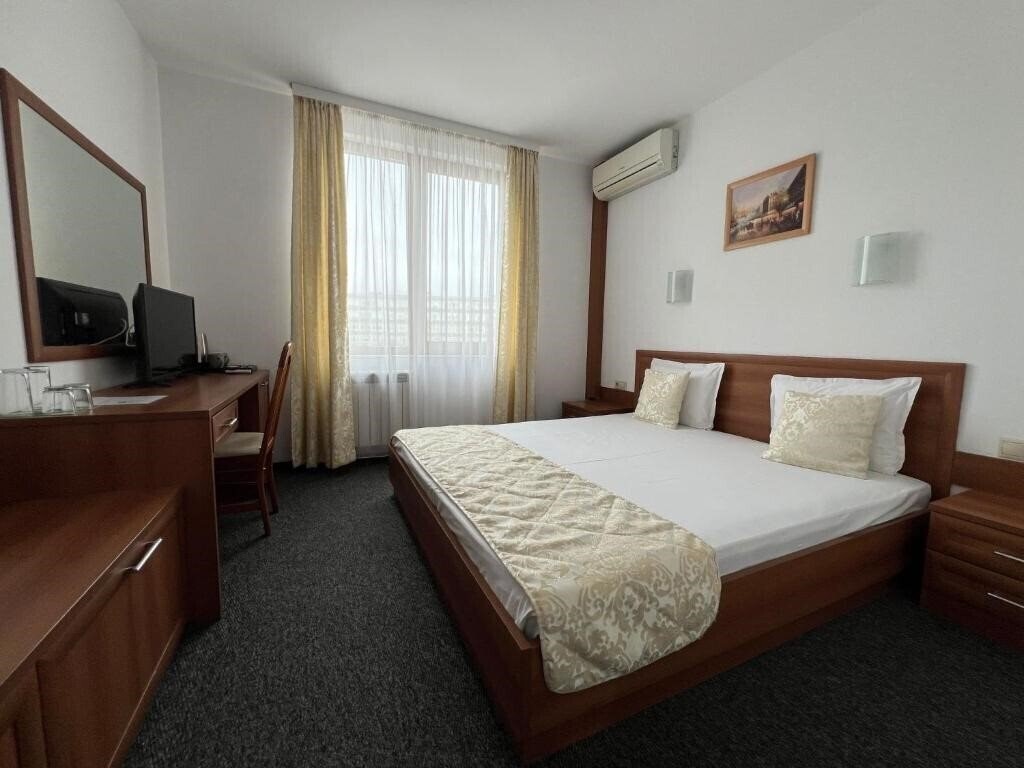 Фото Hotel 007 3*