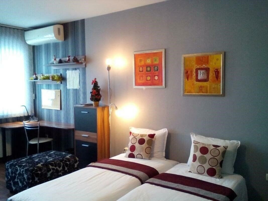 Greek Rooms In The City Center 3* қонақ үйі