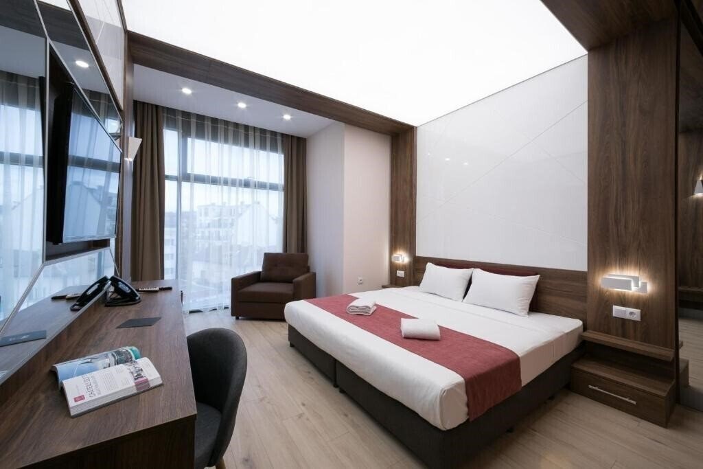 Отель B1 Boutique Hotel Sofia (ex. One Boutique Hotel Sofia, B1 Boutique Sofia) 4*