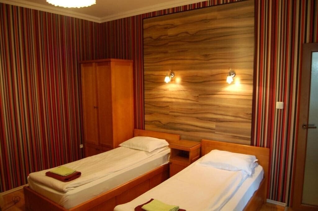 Отель Kniaz Boris Hotel 2*