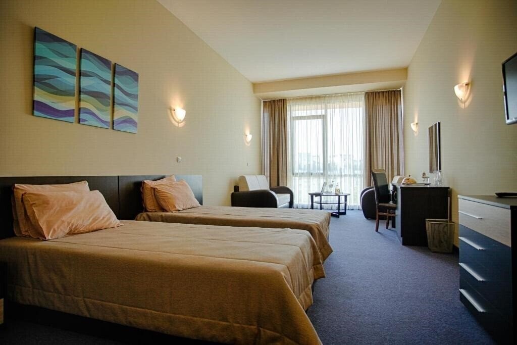 Изображение Hemus 3*