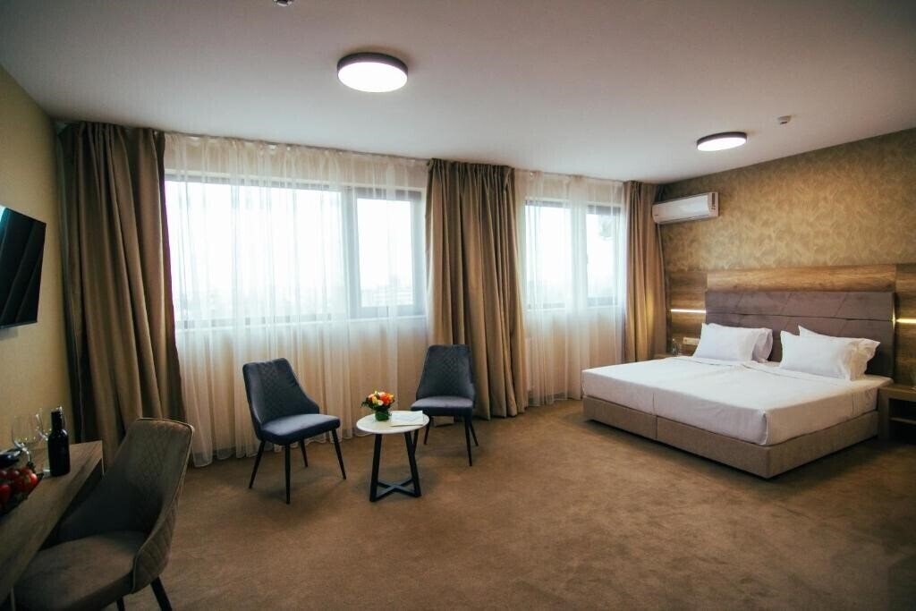 Картинка Hotel Via Serdika 3*