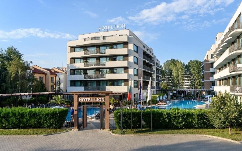 Lion Sunny Beach 4* қонақ үйі