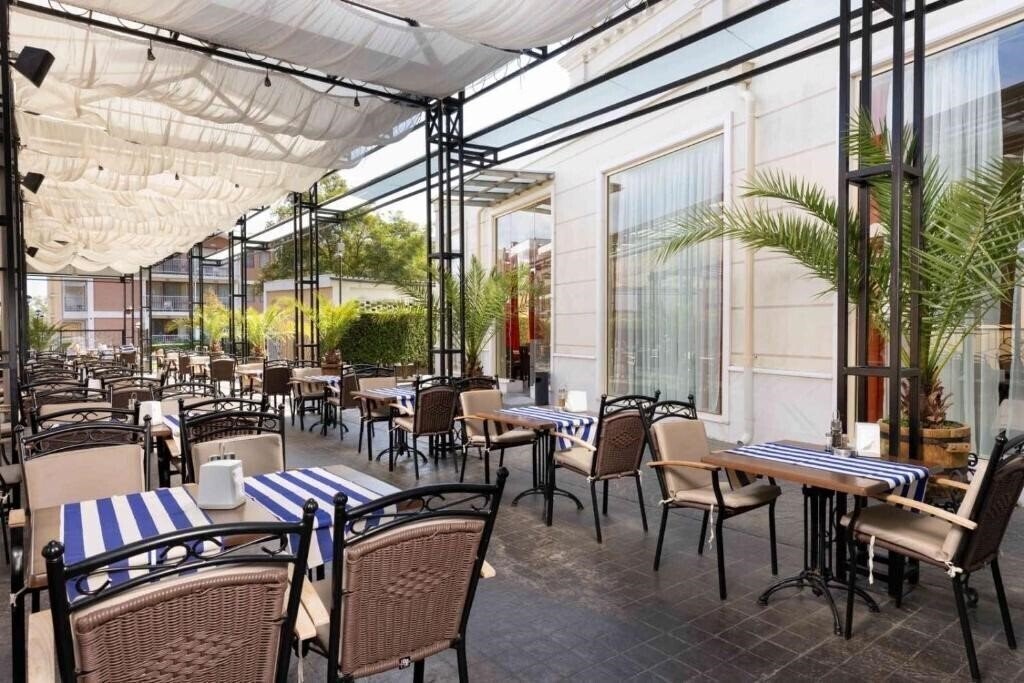 Фото Rome Palace Deluxe (ex. Rome Palace) 4*