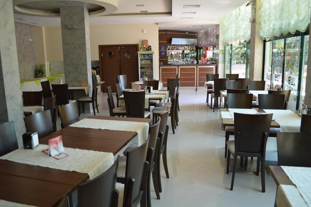 L & B (ex. L&b) 3* фотосуреті