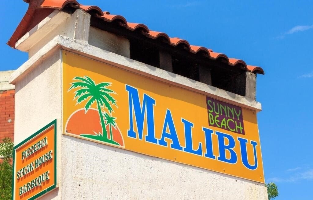 Malibu Sunny Beach 3* суреті