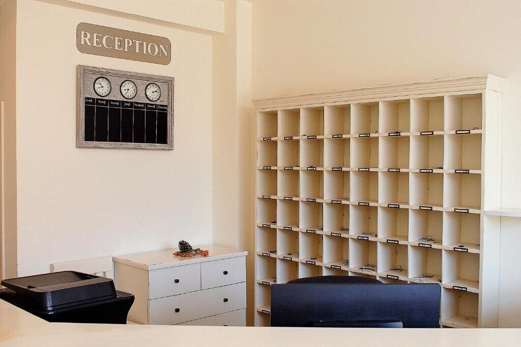 Фото Flores Park Aparthotel 3*