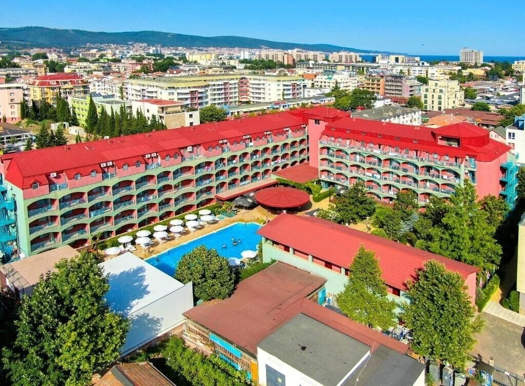 Отель Kokiche 3*