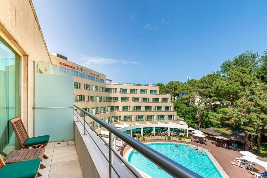 Фотография Jeravi 4*