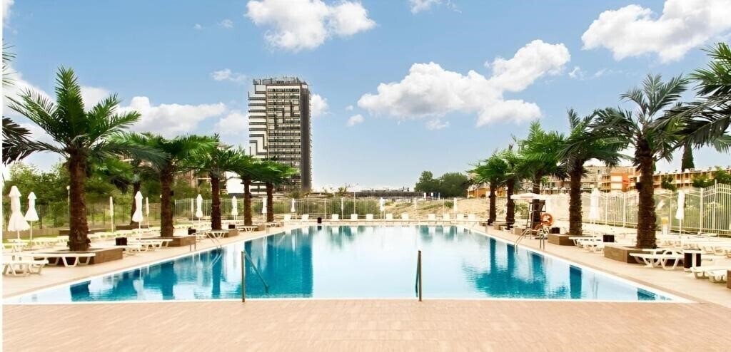 Europe Hotel & Casino 4* суреті