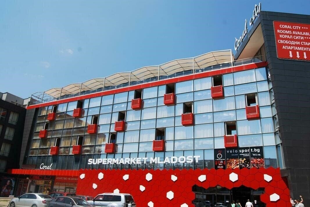 Отель Coral City 3*