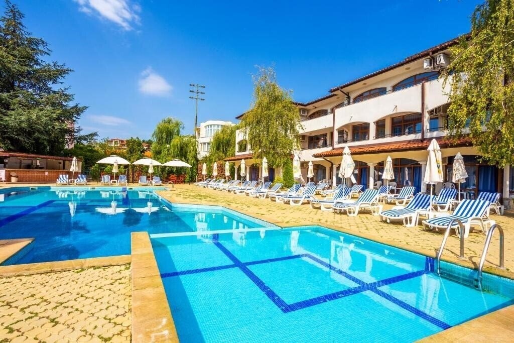 Sunrise Club (ex. Selena 3) 3* суреті